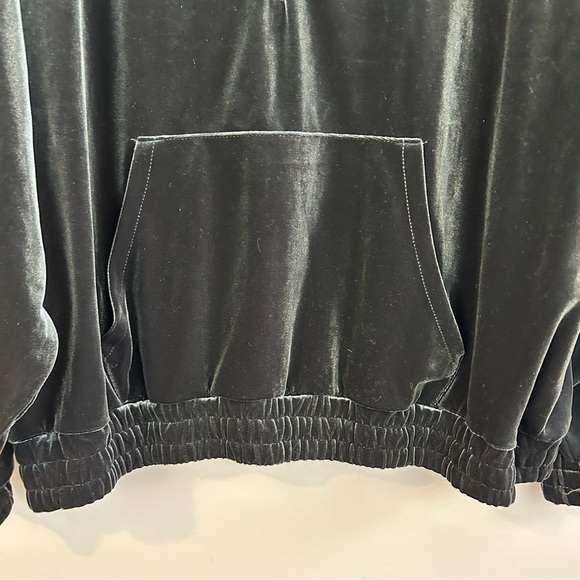 Zara Velvet/Velour Dark Emerald High Neck Track Jacket Pullover Size Med… - Picture 8 of 11